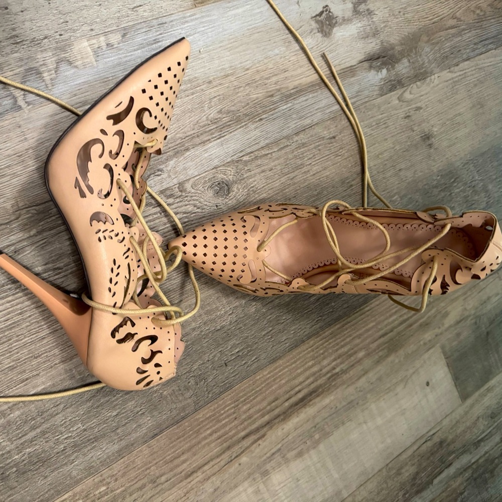 Laser cut heels